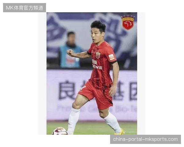 武磊替补登场象征意义重大，国足新老交替进程中仍需仰仗老将经验